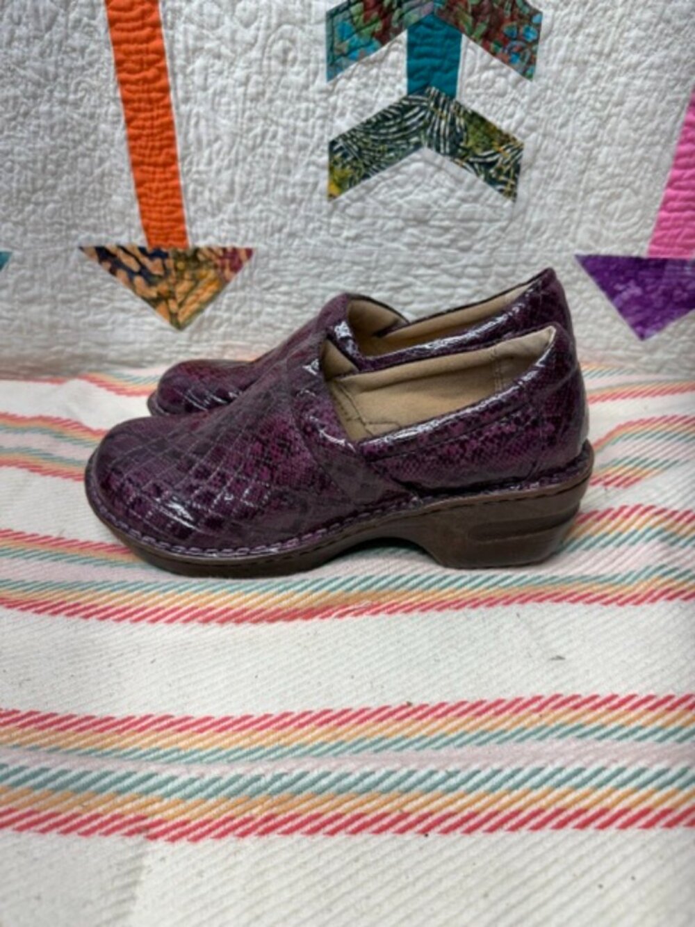 b.o.c. Clogs Woman's Size 8